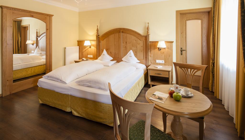 Hotel Oswald Selva di Val Gardena Esterno foto