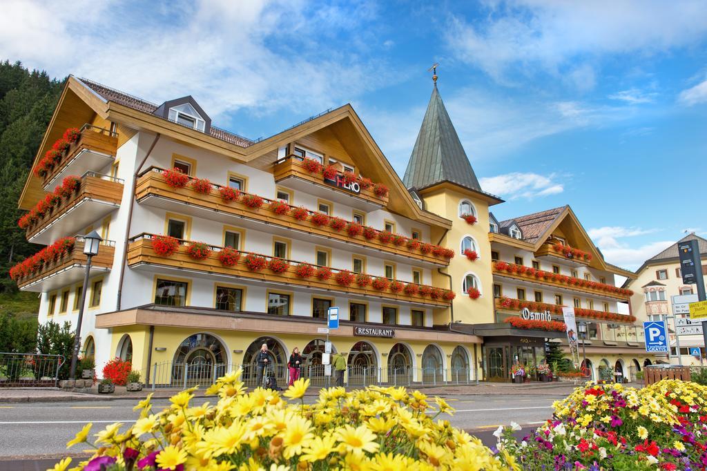 Hotel Oswald Selva di Val Gardena Esterno foto